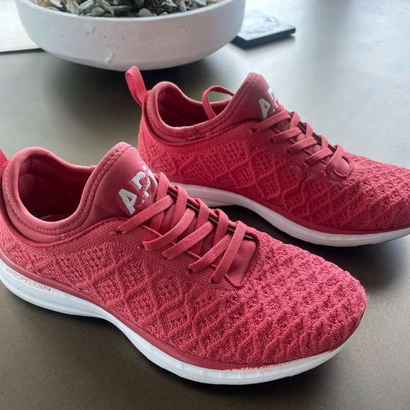 APL Techloom Phantom sneakers Women’s 8 - Picture 2 of 12